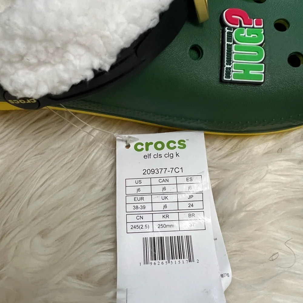 Kids Green Elf-Themed One Piece Shoes - Picture 3 of 3